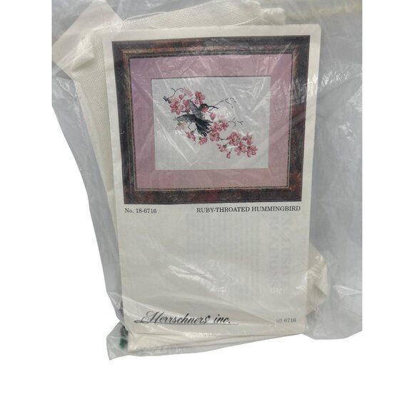 Cross Stitch Kit Ruby-Throated Hummingbird  Herrschners Floral R 18-67716 - Picture 3 of 5